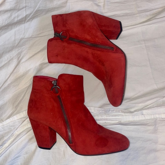 1.STATE Preete Block Heel Booties size 9 / 40 suede red-orange rust - FLAWS - Picture 5 of 10
